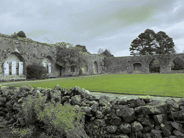 The ruined cloisters of Beaulieu Abbey
